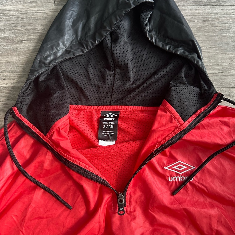 Umbro Track Jacket - Picture 2 of 5